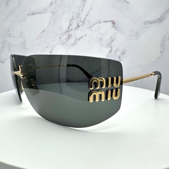 New MIU MIU Sunglasses - Picture 14 of 16